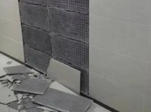 广南瓷砖空鼓维修公司分享下广南墙砖松动维修的知识
